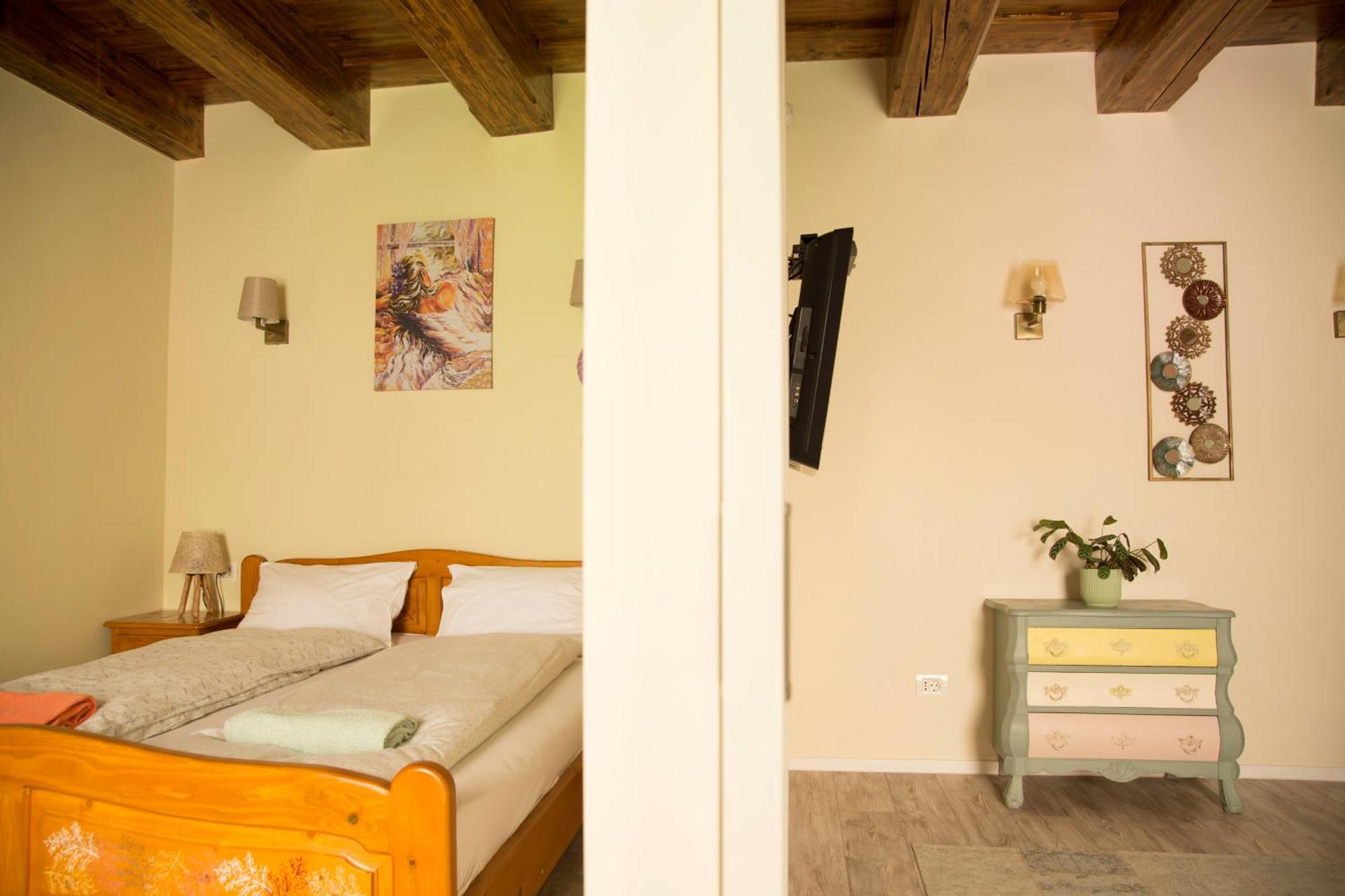 Seek And Hide - Little Julia's Hideaway Apartment Brasov