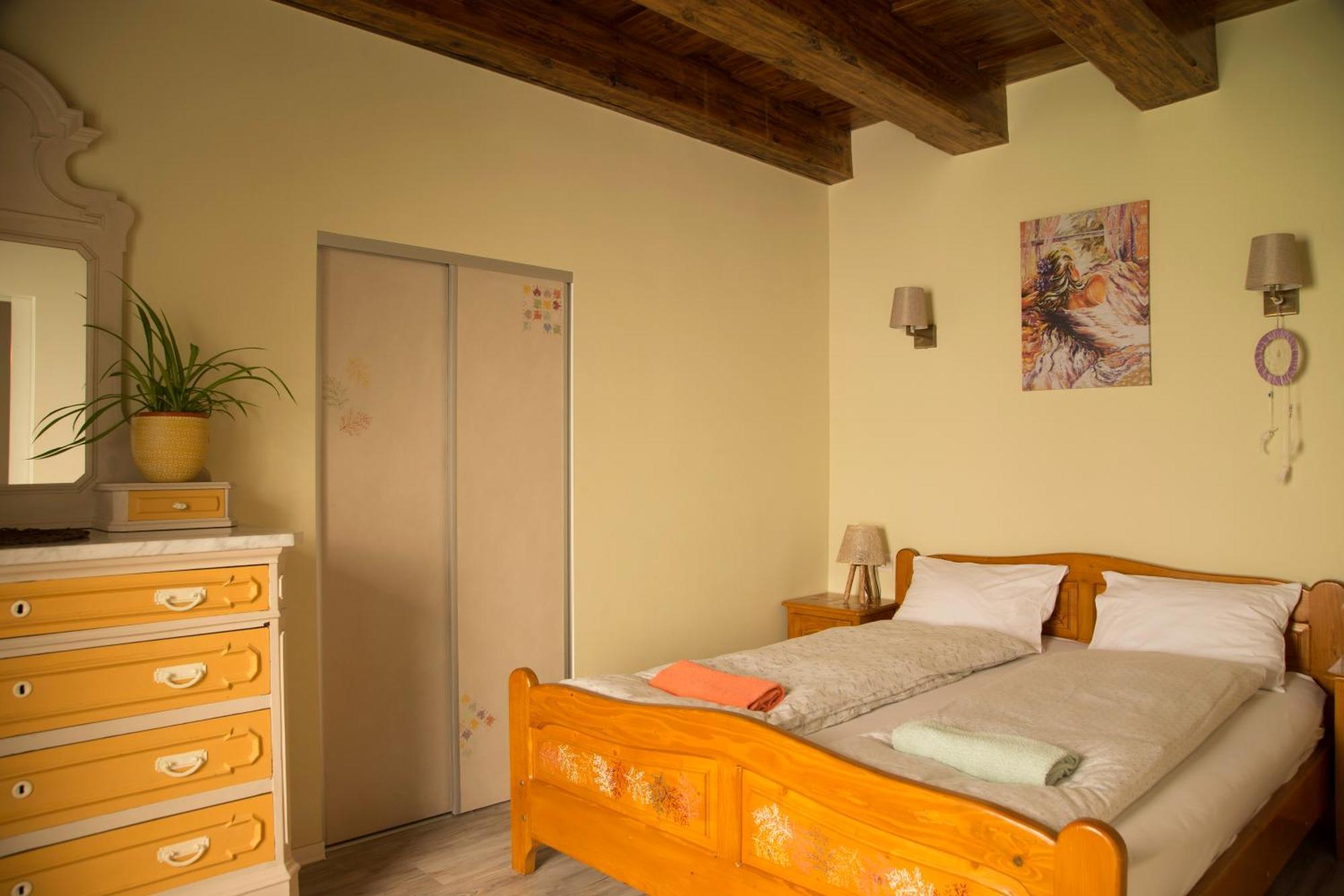Seek And Hide - Little Julia's Hideaway Brasov