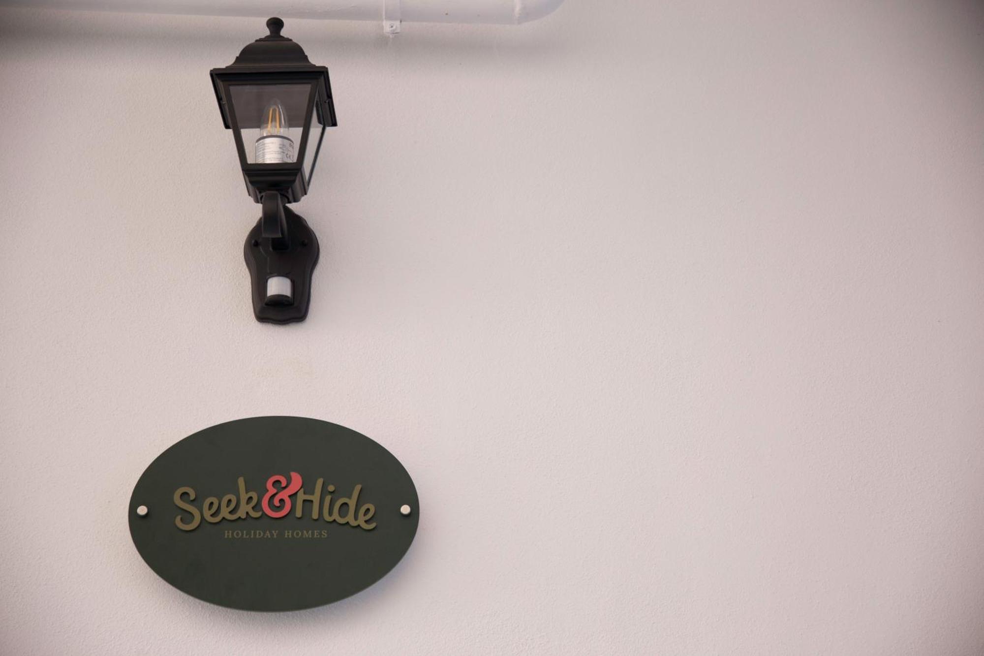 Seek And Hide - Little Julia's Hideaway * Brasov